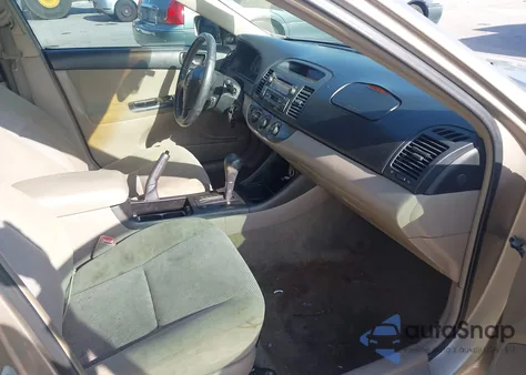 2004 Toyota Camry Se z USA, uszkodzony, nr VIN 4T1BE32K94U826494